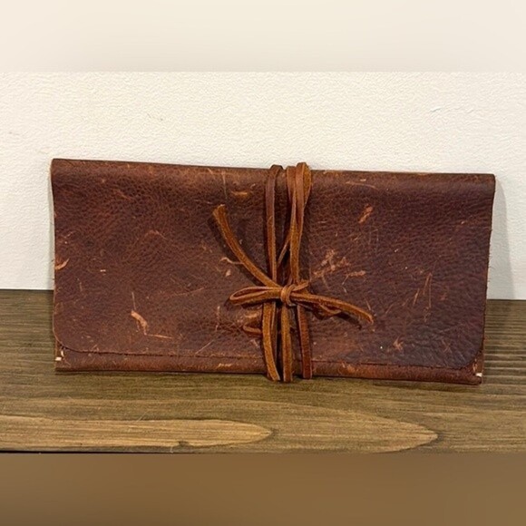 Brown leather wallet/ clutch - Picture 1 of 5